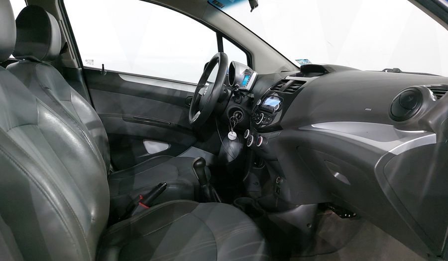 Chevrolet Spark 1.2 LTZ C MT Hatchback 2013