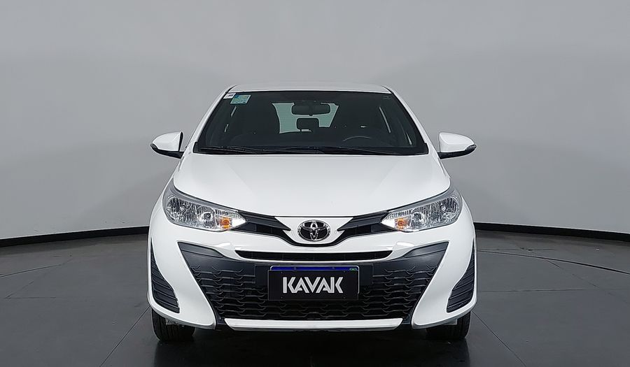 Toyota Yaris XL LIVE Hatchback 2022