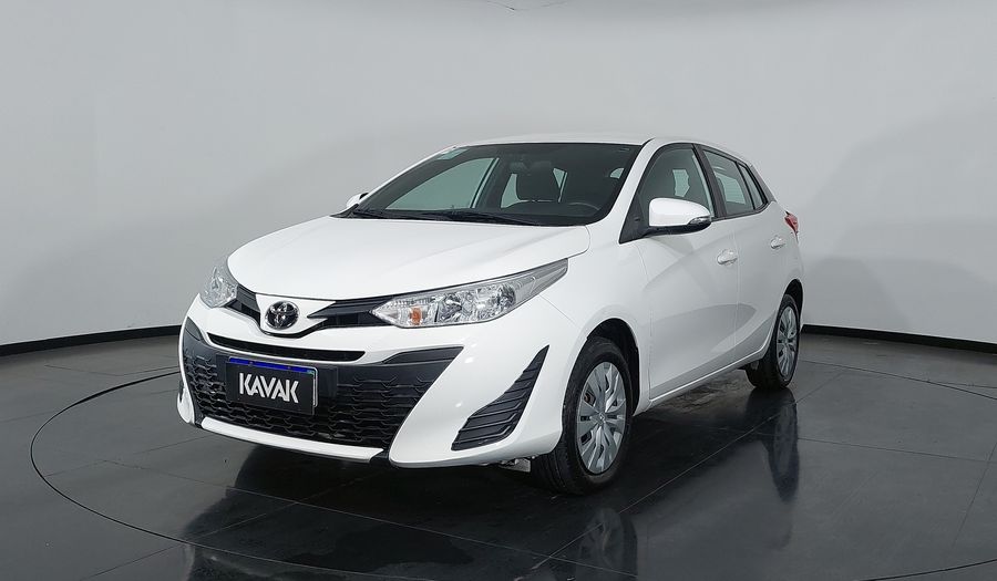 Toyota Yaris XL LIVE Hatchback 2022