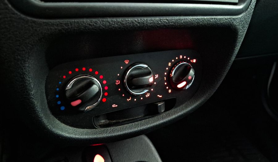 Renault Clio 1.1 CONFORT PACK Hatchback 2016