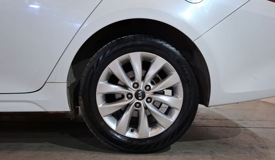 Kia Optima 2.4 GDI EX PACK AT Sedan 2017