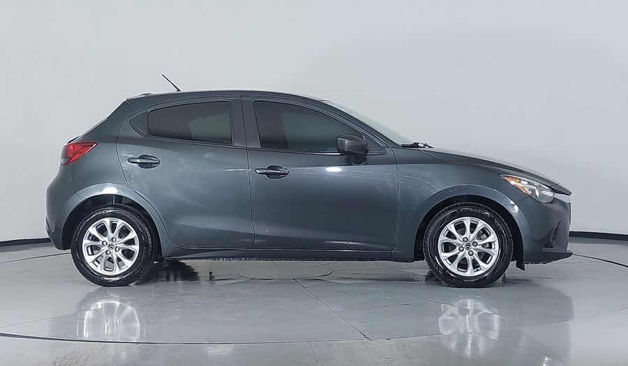 Mazda 2 1.5 I TOURING TM Hatchback 2016