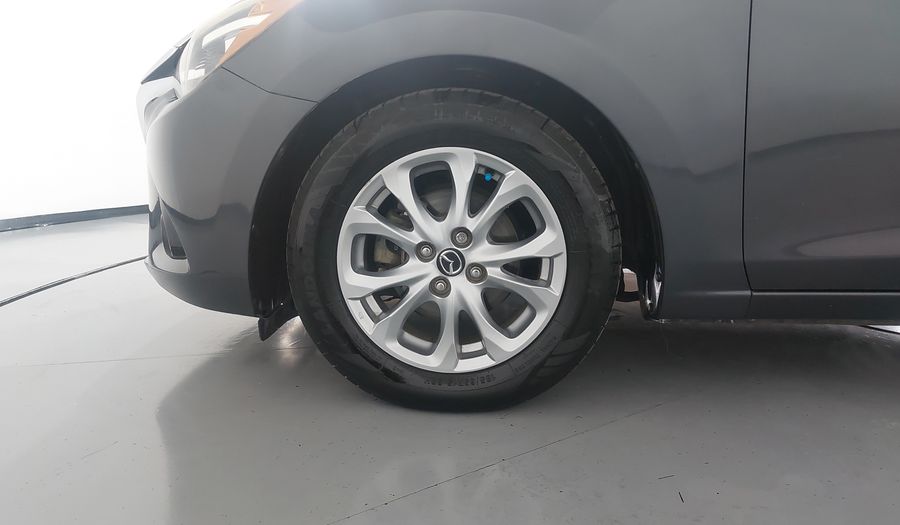 Mazda 2 1.5 I TOURING TM Hatchback 2016