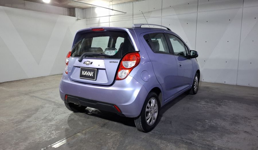Chevrolet Spark 1.2 LTZ C MT Hatchback 2015