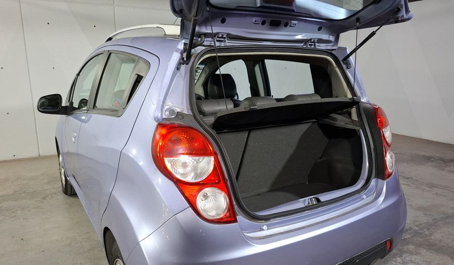 Chevrolet Spark 1.2 LTZ C MT Hatchback 2015