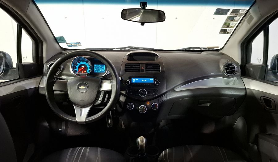 Chevrolet Spark 1.2 LTZ C MT Hatchback 2015