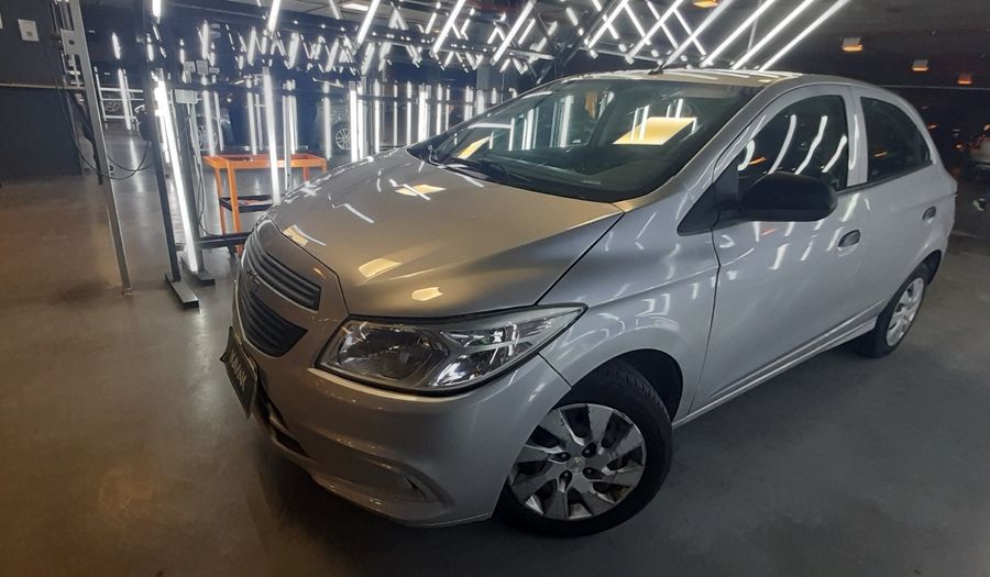 Chevrolet Onix 1.4 LT Hatchback 2013
