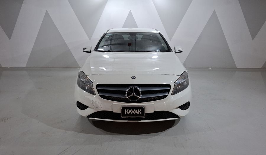 Mercedes Benz Clase A 1.6 180 CGI 7G-DCT Hatchback 2015