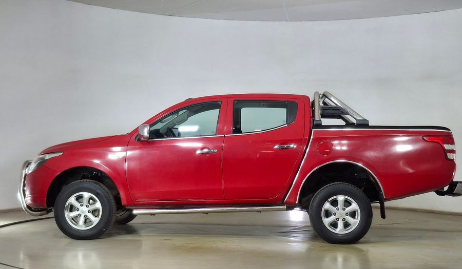 Mitsubishi L200 2.4 TD KATANA DC CR WF Pickup 2017