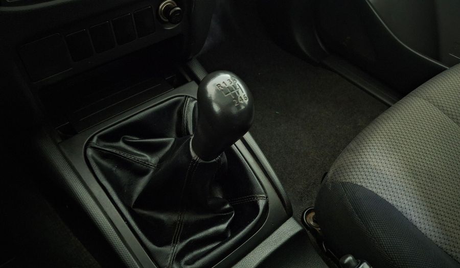 Mitsubishi L200 2.4 TD KATANA DC CR WF Pickup 2017