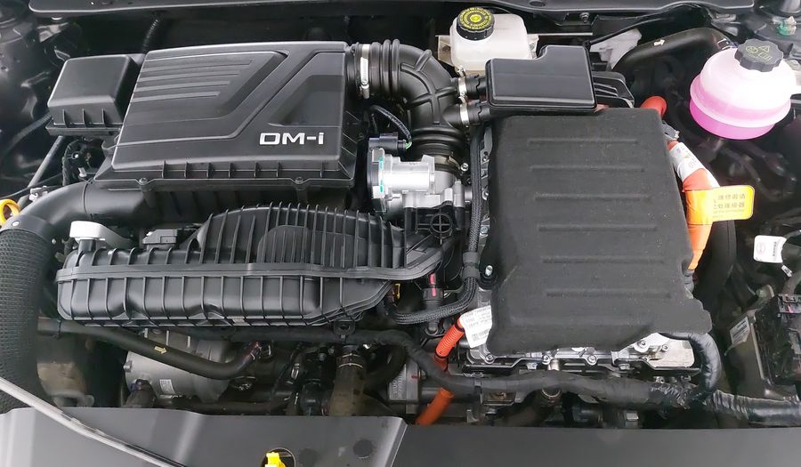 Byd King 1.5 PHEV DM-I 55KM AUTO Sedan 2025