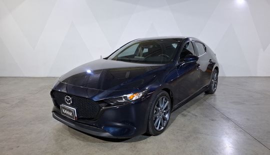 Mazda • Mazda 3