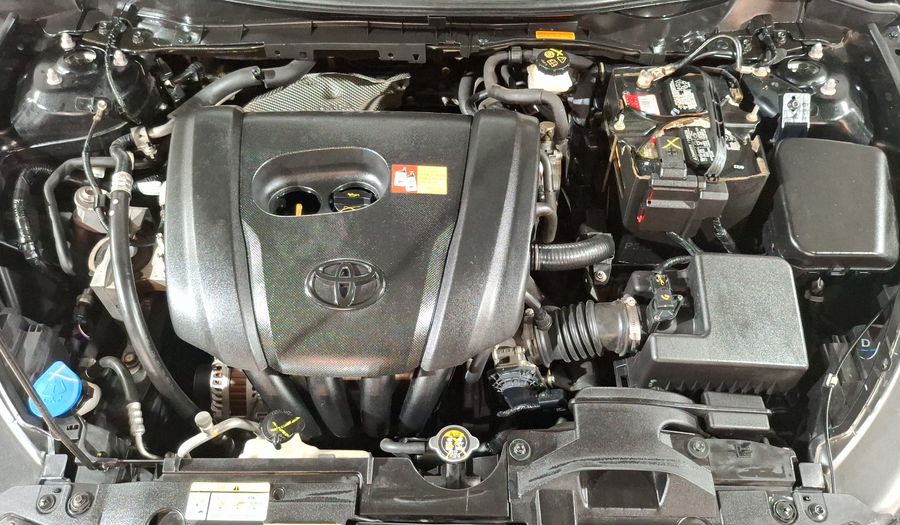 Toyota Yaris 1.5 R XLE AT Sedan 2016