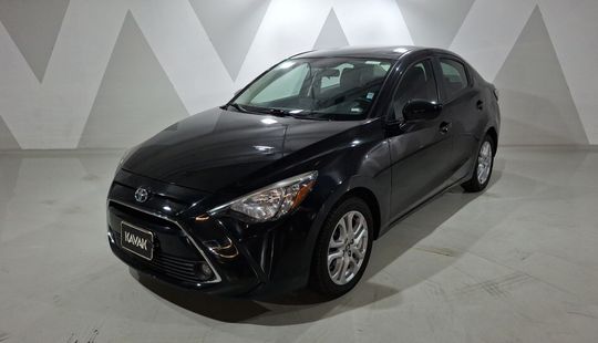 Toyota • Yaris