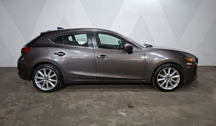 Mazda 3 2.5 HATCHBACK S GRAND TOURING TA Hatchback 2017
