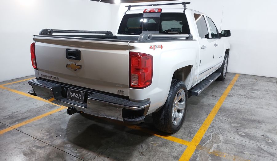 Chevrolet Cheyenne 5.3 2500 CHEYENNE CREW CAB C AT 4WD Pickup 2016