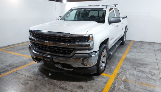 Chevrolet • Cheyenne