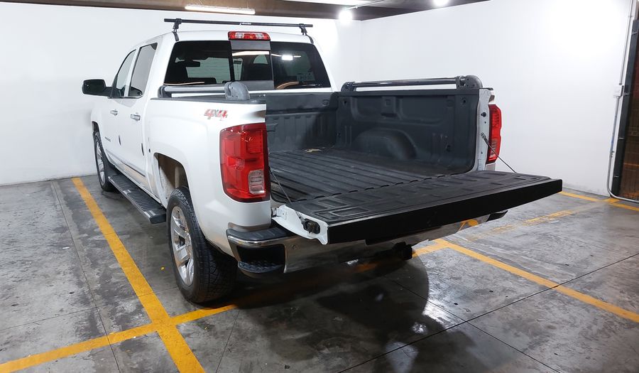 Chevrolet Cheyenne 5.3 2500 CHEYENNE CREW CAB C AT 4WD Pickup 2016