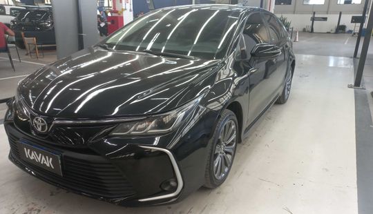 Toyota • Corolla