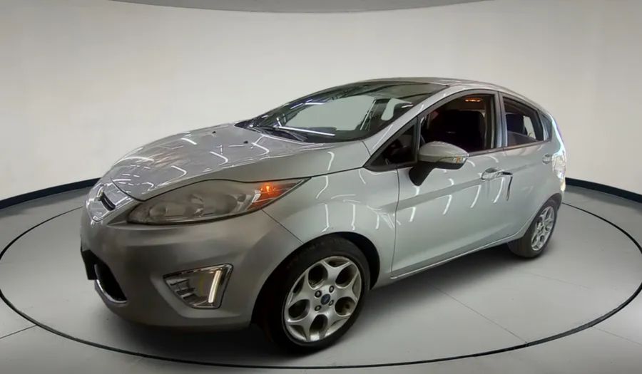 Ford Fiesta Kinetic Design 1.6 16V TITANIUM Hatchback 2011