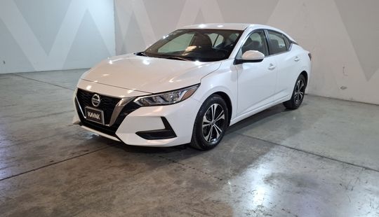 Nissan • Sentra