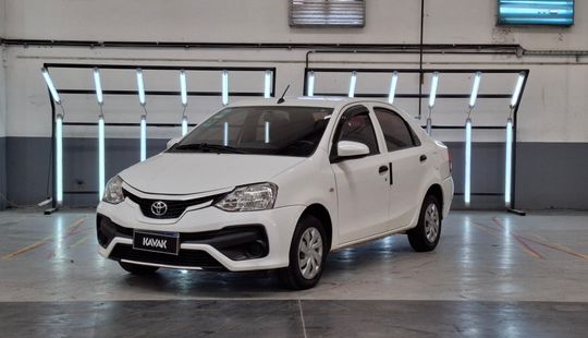 Toyota • Etios