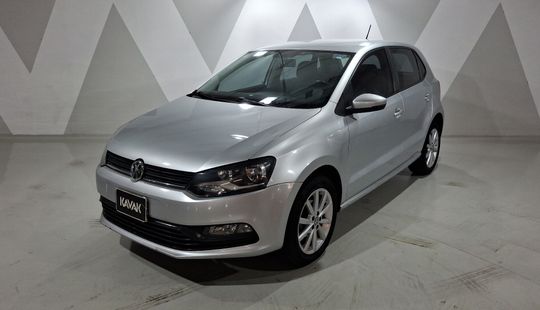 Volkswagen • Polo