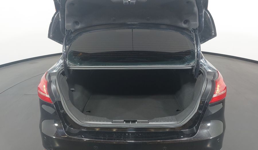 Ford Focus SE FASTBACK Sedan 2016