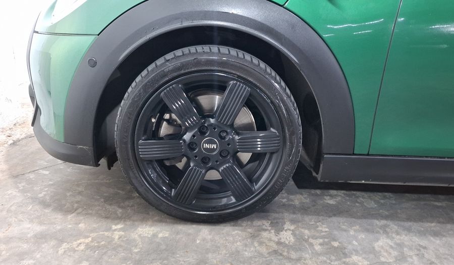 Mini Cooper S 2.0 COOPER CLASSIC DCT Hatchback 2022