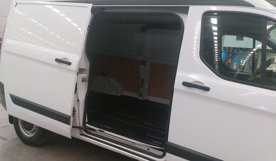 Ford Transit 2.2 VAN CORTA DIESEL AC 6VEL Van 2015