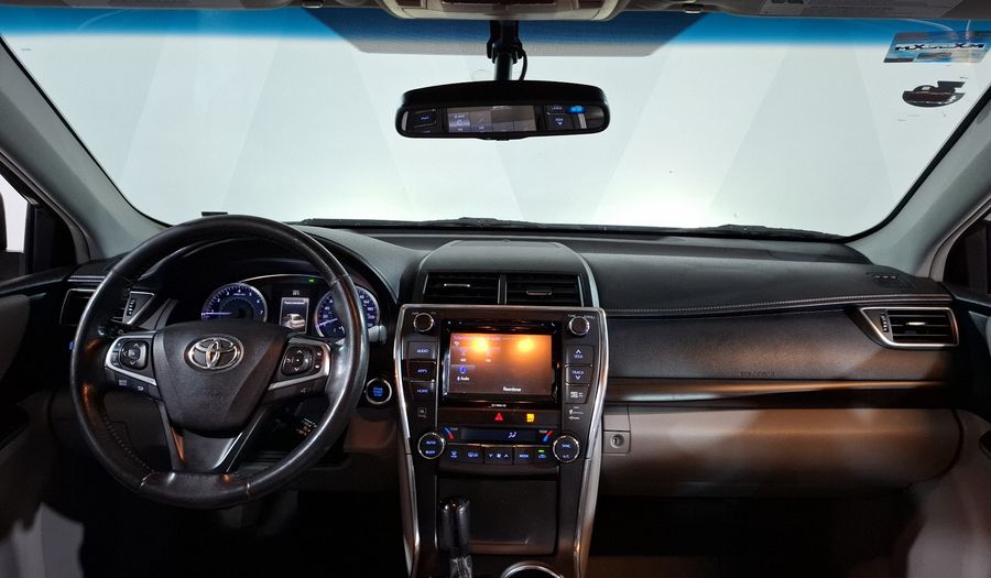Toyota Camry 3.5 XLE V6 6AT Sedan 2016