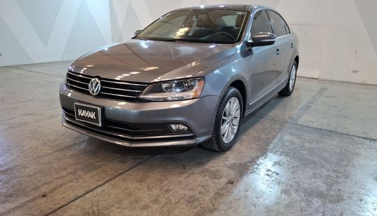 Volkswagen • Jetta