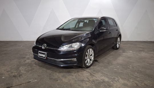 Volkswagen • Golf