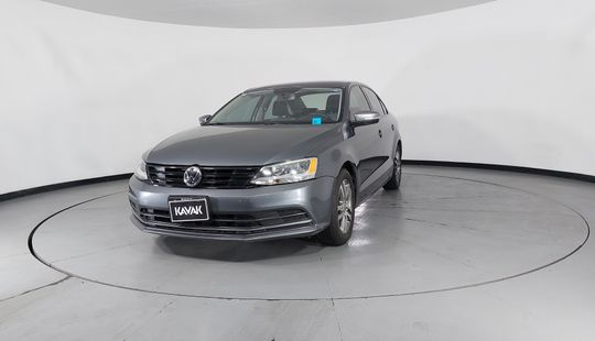 Volkswagen • Jetta