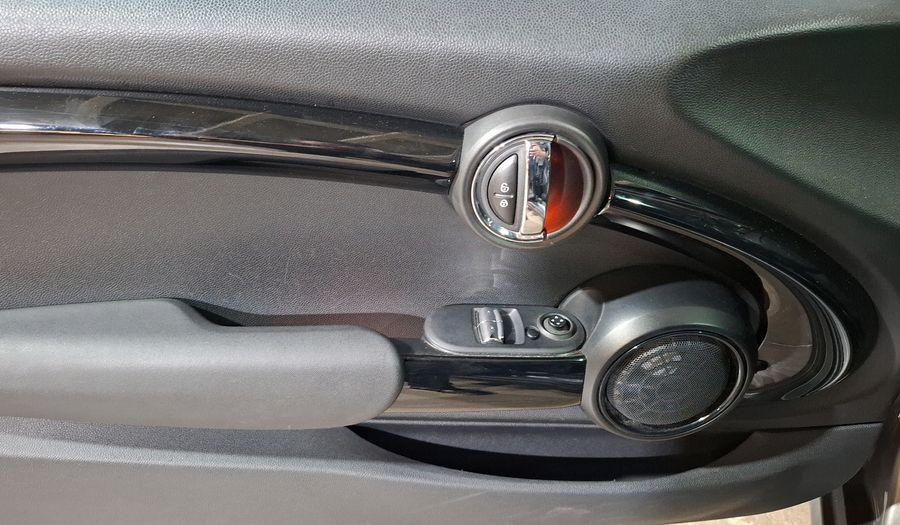 Mini Cooper 1.5 COOPER PEPPER DCT Hatchback 2019