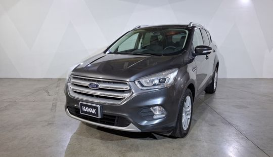 Ford • Escape
