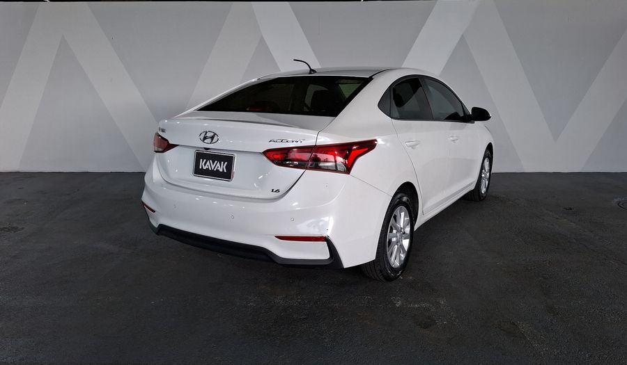 Hyundai Accent 1.6 GL MID Sedan 2022
