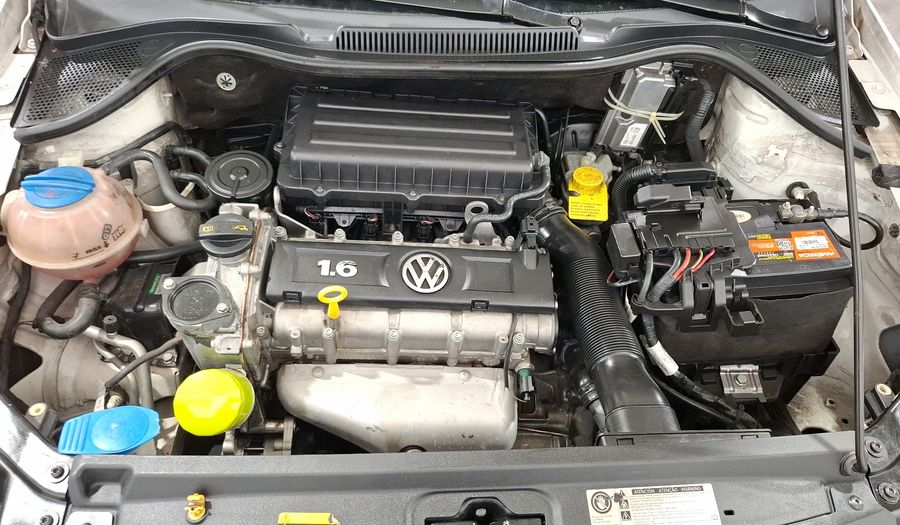Volkswagen Vento 1.6 HIGHLINE TIPTRONIC Sedan 2014