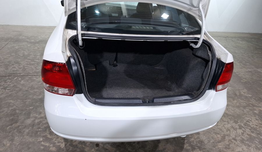 Volkswagen Vento 1.6 HIGHLINE TIPTRONIC Sedan 2014