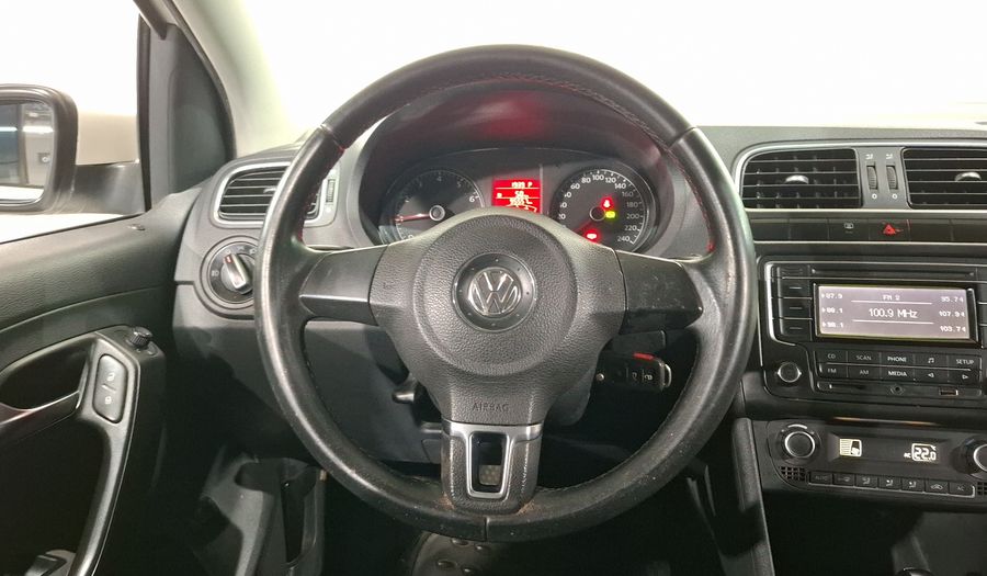 Volkswagen Vento 1.6 HIGHLINE TIPTRONIC Sedan 2014