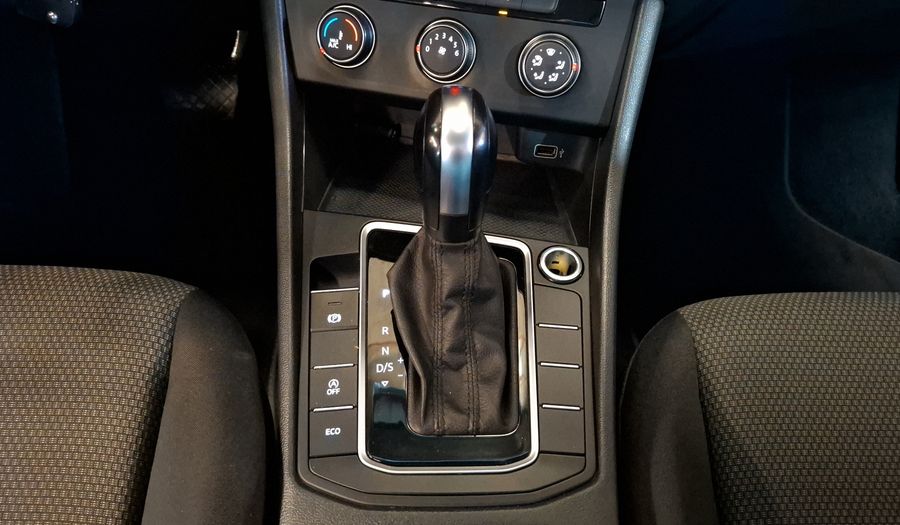 Volkswagen Jetta 1.4 COMFORTLINE AUTO Sedan 2019