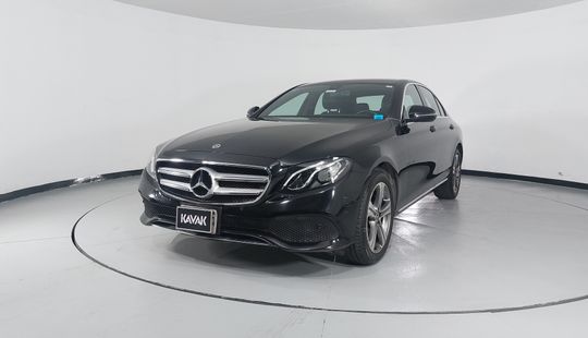 Mercedes Benz • Clase E