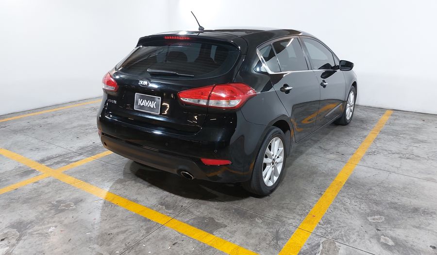 Kia Forte 2.0 EX Hatchback 2018