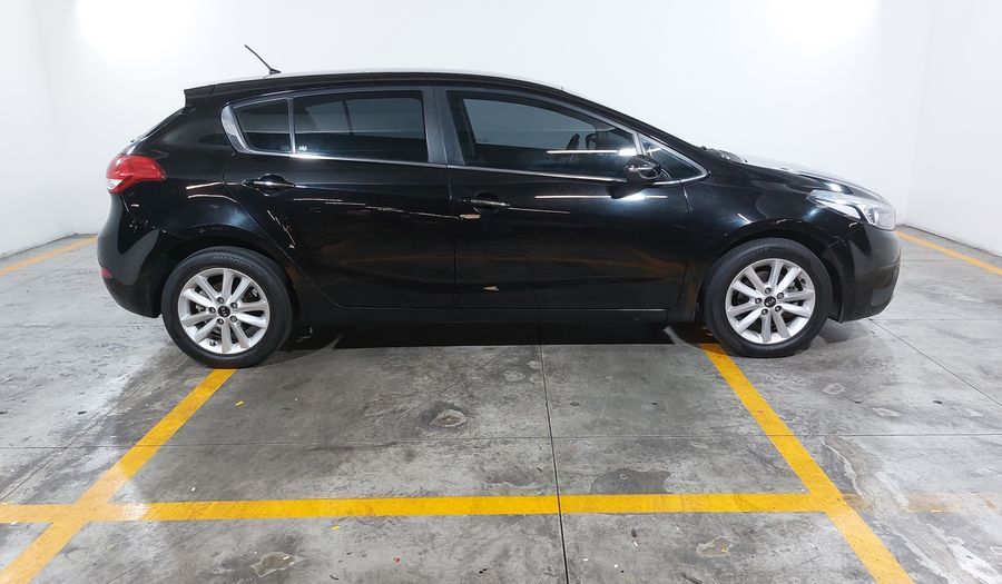 Kia Forte 2.0 EX Hatchback 2018