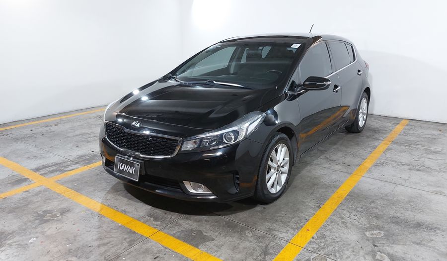 Kia Forte 2.0 EX Hatchback 2018
