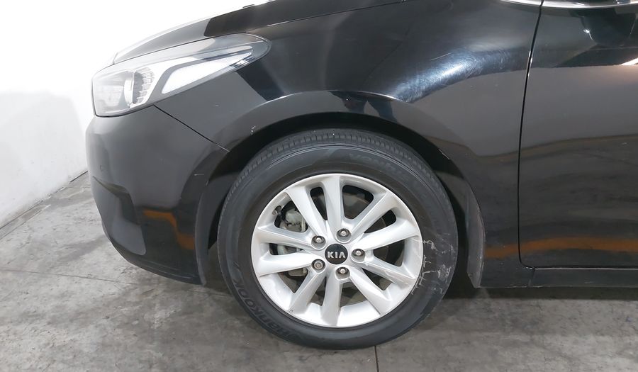 Kia Forte 2.0 EX Hatchback 2018