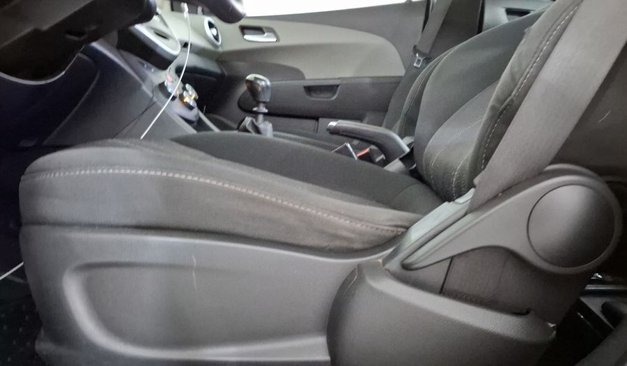Chevrolet Sonic 1.6 MT D LT Sedan 2017