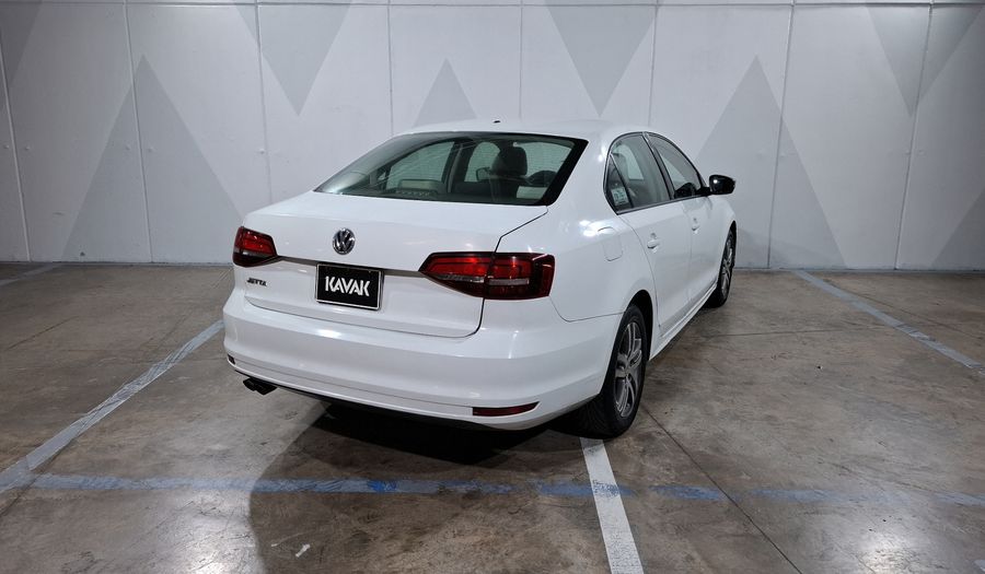 Volkswagen Jetta 2.0 LIVE TIP. Sedan 2016