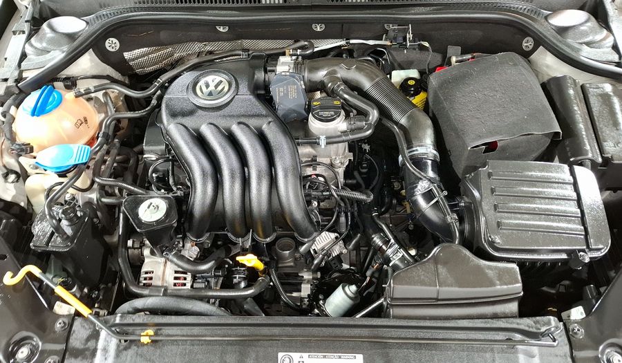 Volkswagen Jetta 2.0 LIVE TIP. Sedan 2016