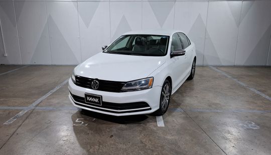 Volkswagen • Jetta